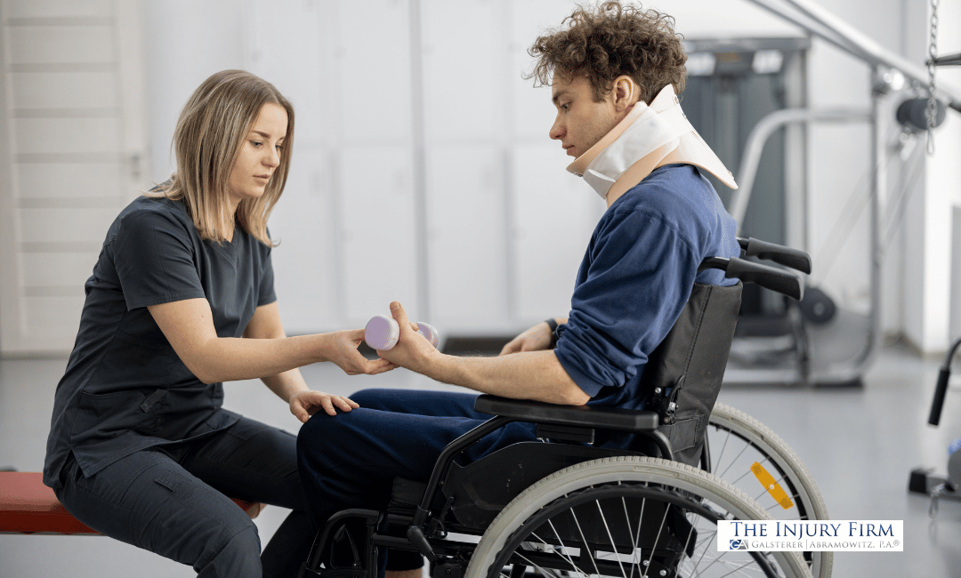 floridao paralysis injury lawyer therapist working with paralysisi patient