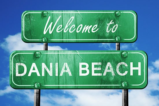 welco to dania beach green road sign