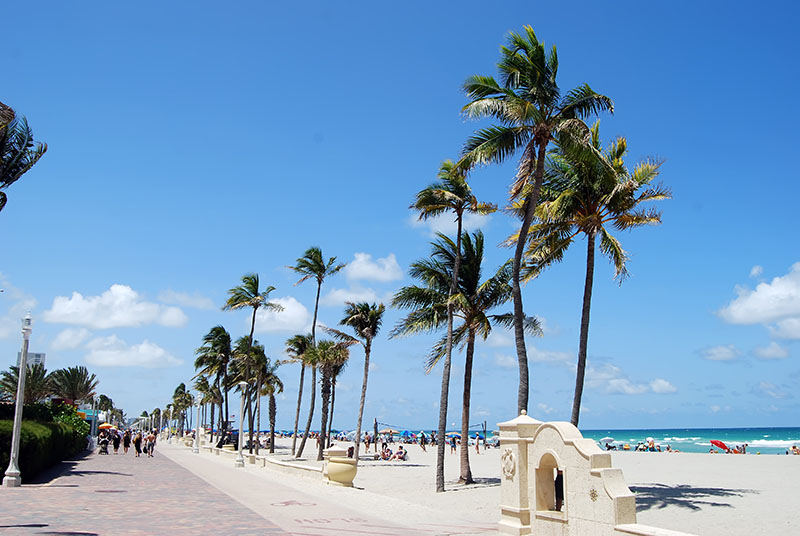 Hollywood Florida boardwalk along Atlantic Ocean