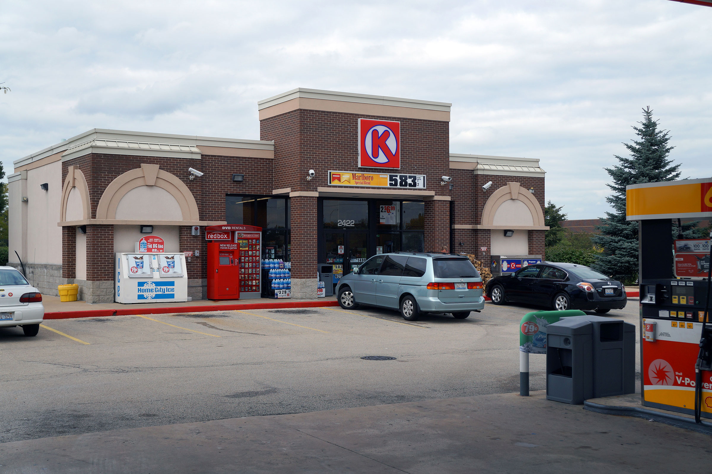 circle k store and gas station
