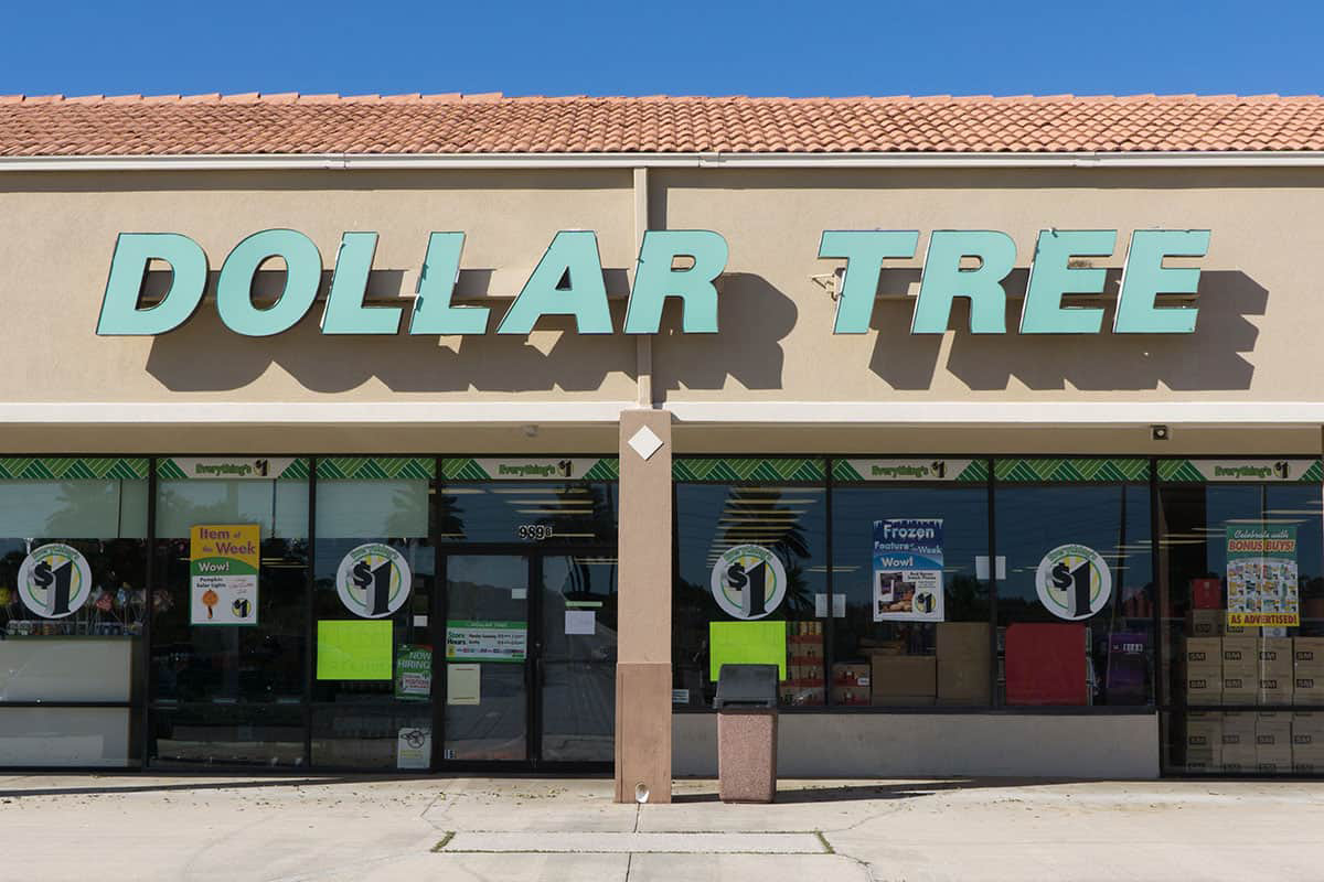 dollar tree store front