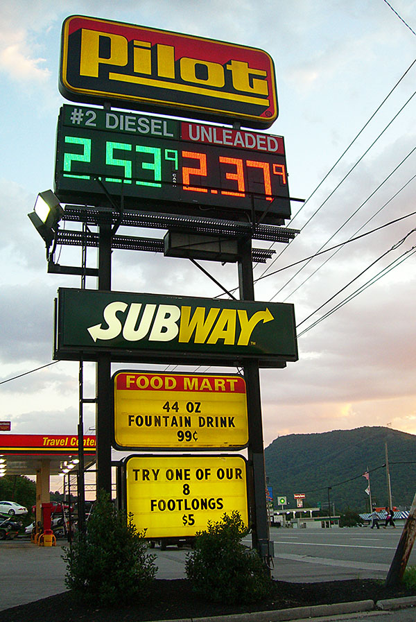 pilot gas station sign