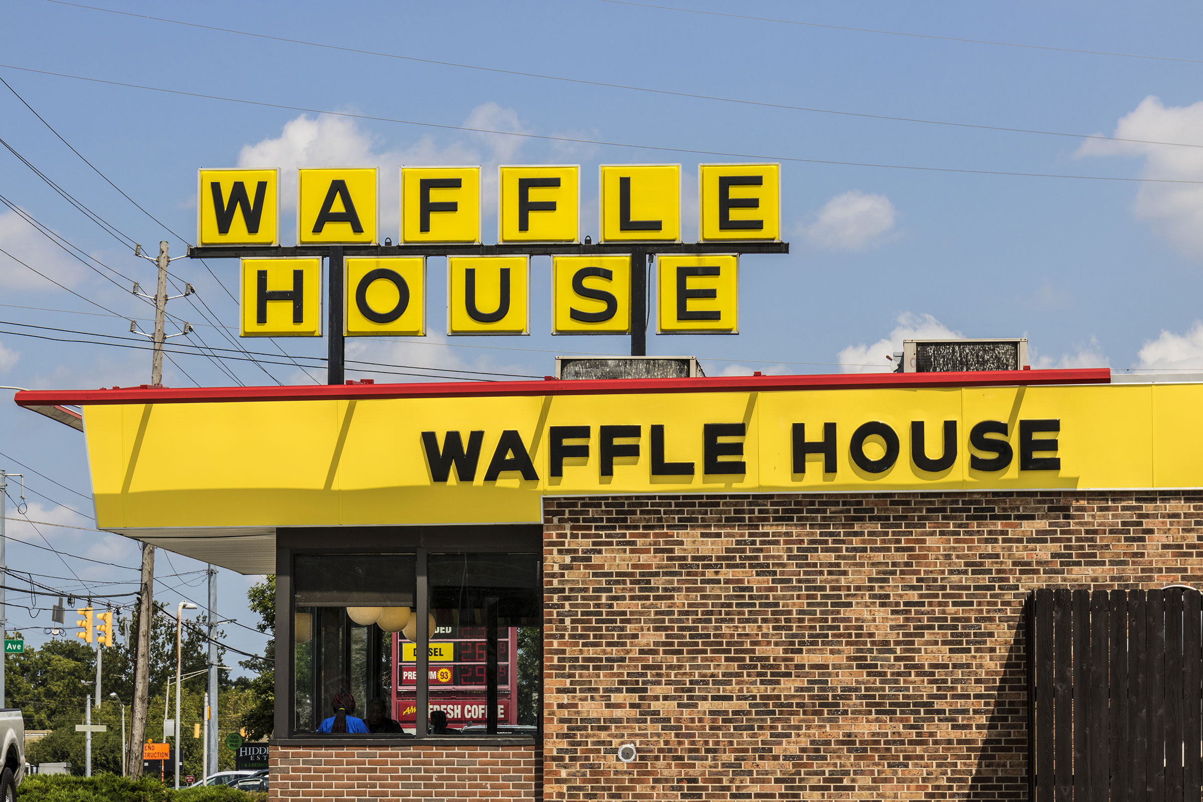 waffle house restaurant building and sign